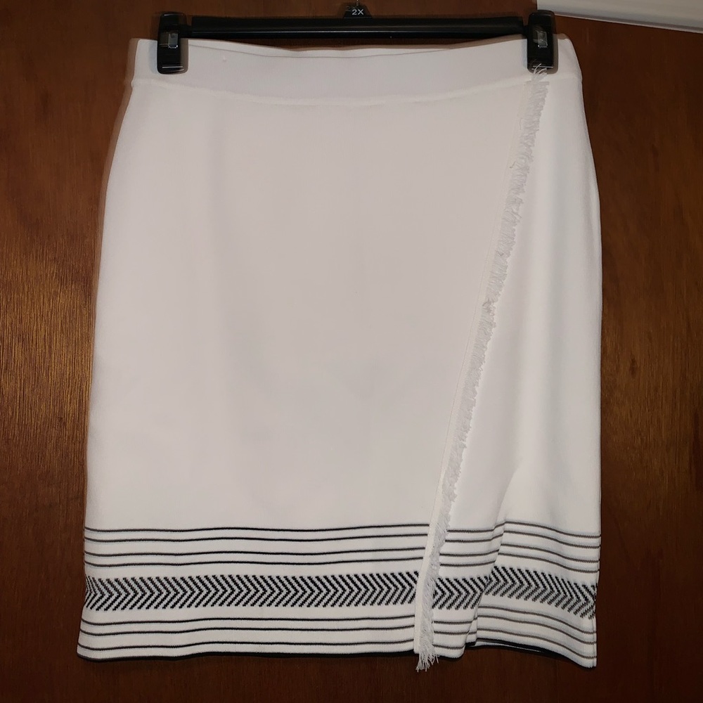 🐠 IVANKA TRUMP skirt size S